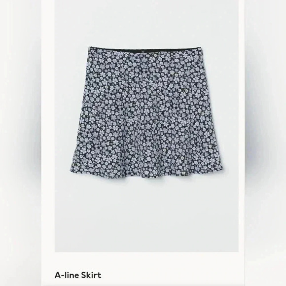 H&M Dresses & Skirts - Vintage H&M A-line floral skirt, size 6, blues/white/greens